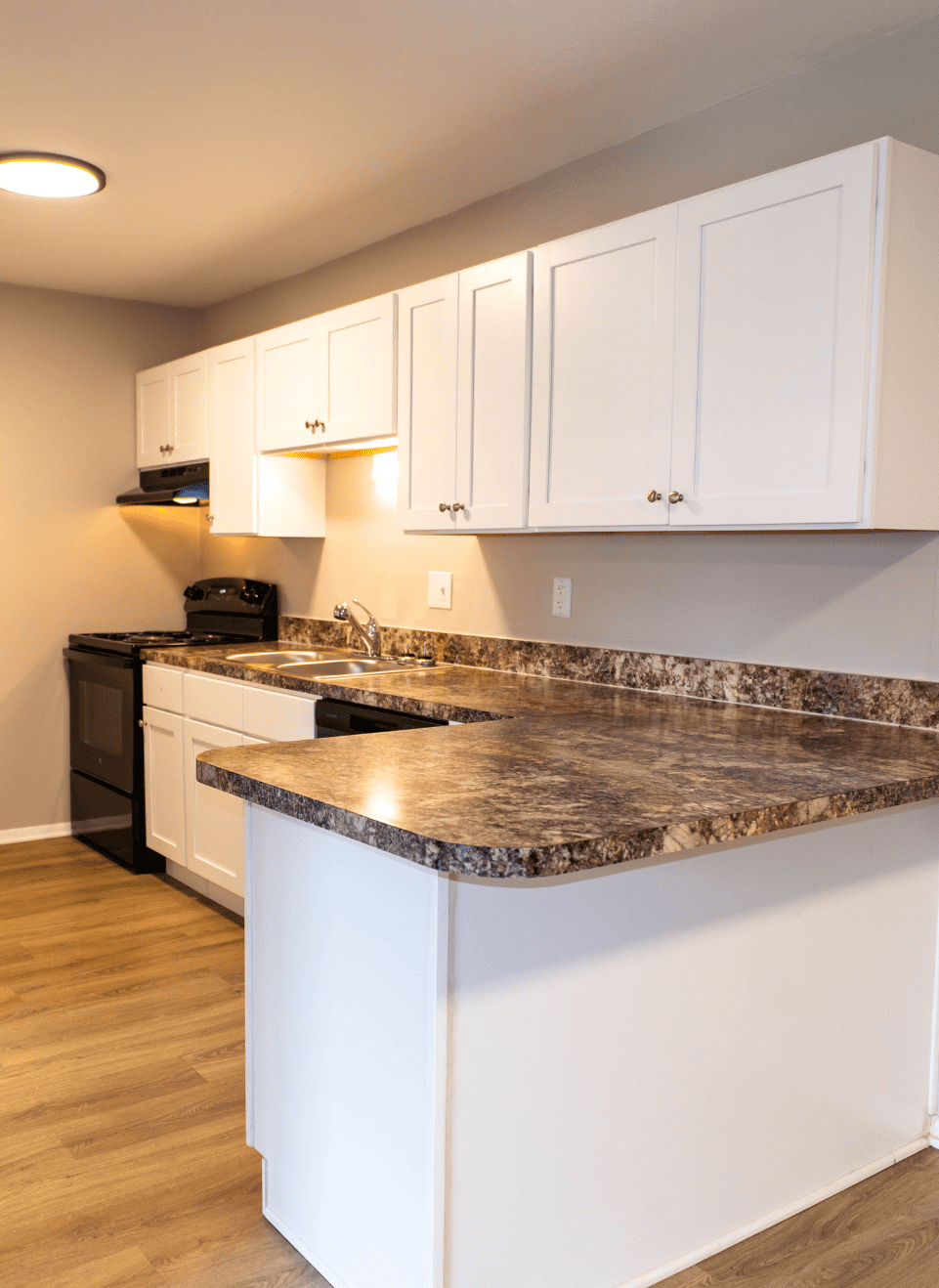 Oak Grove Kitchen Resized 2 Grand Hampton - Basketball Court